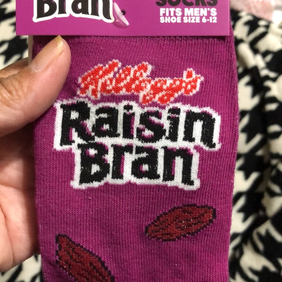 Kellogg’s Raisin Bran Socks - Picture 3 of 5
